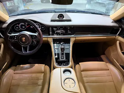 صورة مصغرة 8 لـ 2017 Porsche PANAMERA