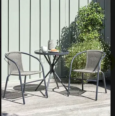 Outdoor table and chair