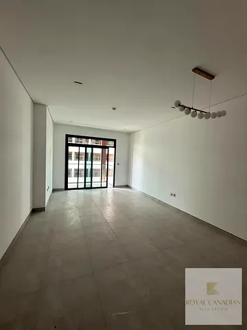 1BR Apartment | Pool & City View | Modern Layout