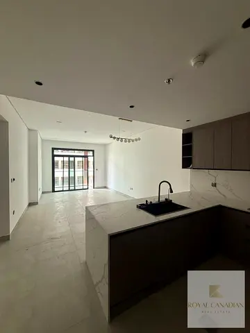 1BR Apartment | Pool & City View | Modern Layout