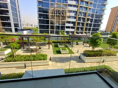 Luxurious and spacious 1BHK with fully Fitted kitchen only 65k ready to move