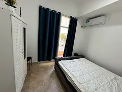 Spacious and cozy Room available in UmmSuqeum
