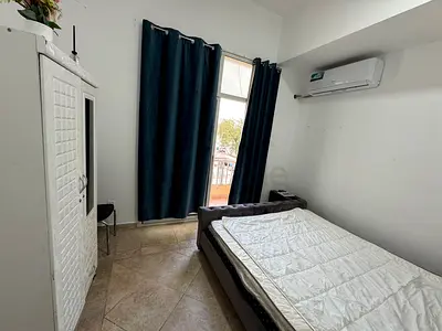 Spacious and cozy Room available in UmmSuqeum