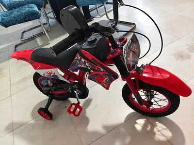 Red Kids Training-Bike with Training Wheels — Good Condition