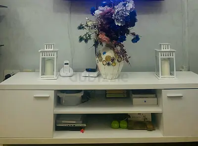 White TV Cabinet / Entertainment Unit - 2 Door with Shelves