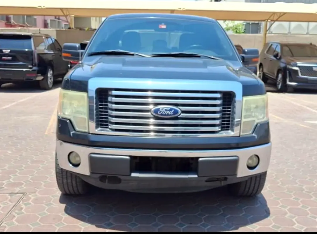 Ford F-150 2012 — photo 1 of 9