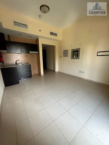READY 2 MOVE-VIBRANT & SPACIOUS-NEAR TO CENTRAL MALL-ALL AMENITIES