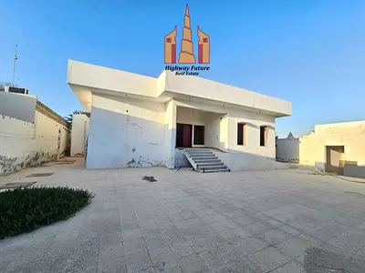 6 Bedroom big yard old villa without maintenance for sharing in ghafiya near ajman bader 60k