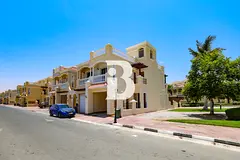Upgraded Townhouse- Prime Location- Private Pool