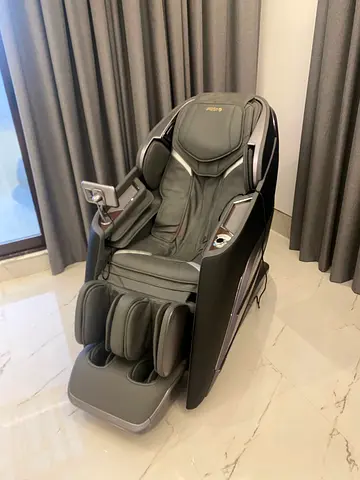 iRest A710-12 4D Luxury Massage Chair | Zero Gravity | Full Body Massage | Excellent Condition