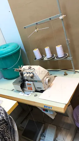 Brother/industrial overlock sewing machine (serger) with stand and cones