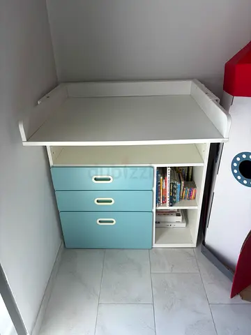 Ikea changing table with 3 drawers
