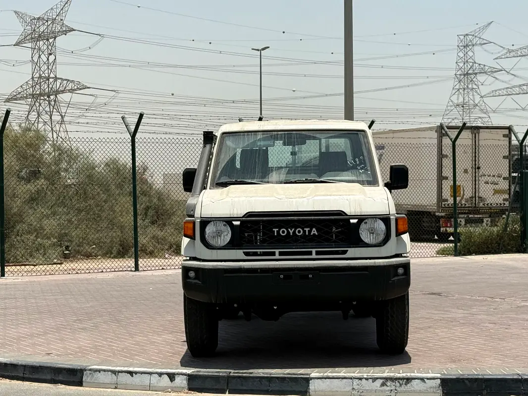 Toyota Land Cruiser 70 Series 2026 — photo 1 of 8