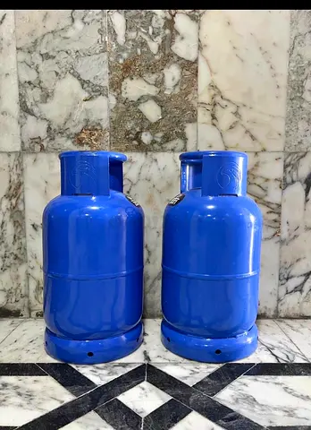 Gas