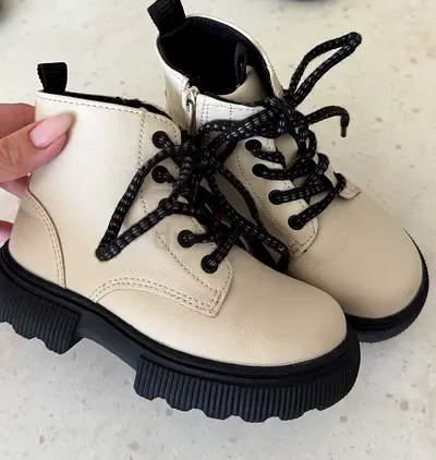 ZARA Cream combat-style ankle boots