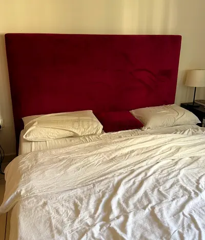 King Plush Velvet Headboard in Burgundy Good Condition / Brandi: The One