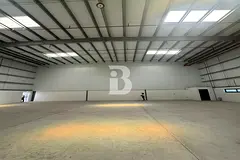 Commercial Building with Large Yard for Rent | DIP | 15,437 Sq Ft