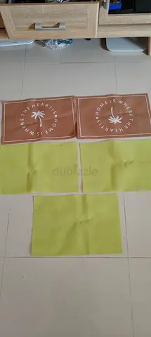 5 table mats Aed 10