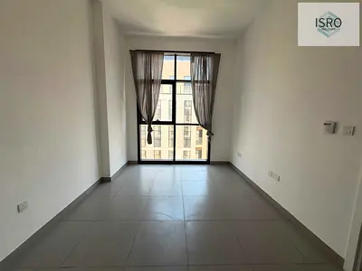 Move into this elegant 1br in well developed community