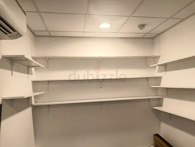 Carpenter Shelf Installation, Floating Shelves and Wall-Mounted Storage Fitting