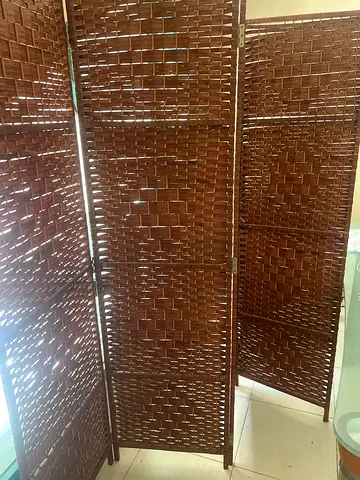 Foldable Woven Rattan Room Divider / Privacy Screen - 4 Panel