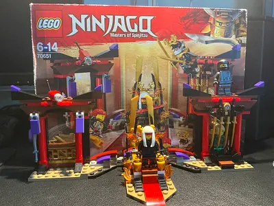 Lego Ninjago harumi throne showdown 70651 (read description)