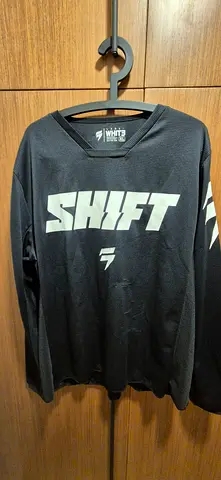 SHIFT Jersey Fox
