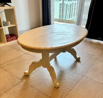 Oval Coffee Table for Sale – 50 AED | Majan