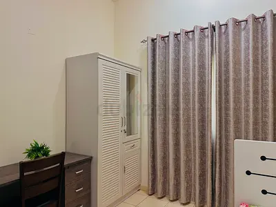 Room for Executive Bachelor – Calm  Quiet Environment