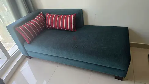 Dark Green Modern Chaise Lounge / Daybed