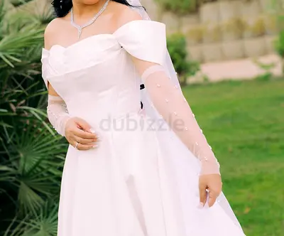 Off-shoulder White Wedding Dress with Sheer Beaded Sleeves - Size Approx S/M from ESPOSE PRIVE