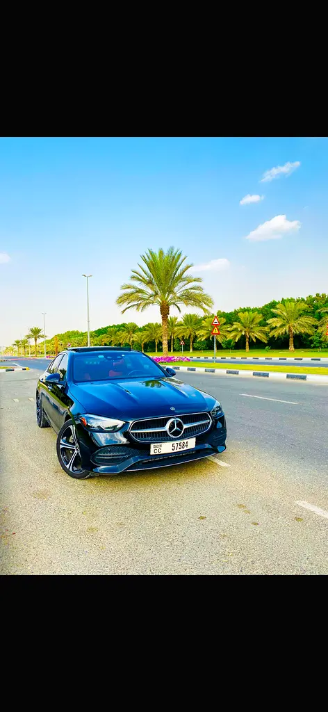 Mercedes-Benz C-Class 2023 — photo 1 of 3