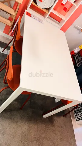 Simple white study/dining table- good condition