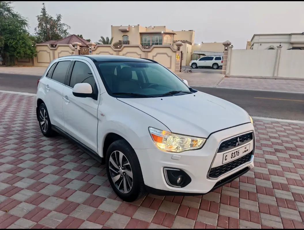 Mitsubishi ASX 2015 — photo 1 of 15