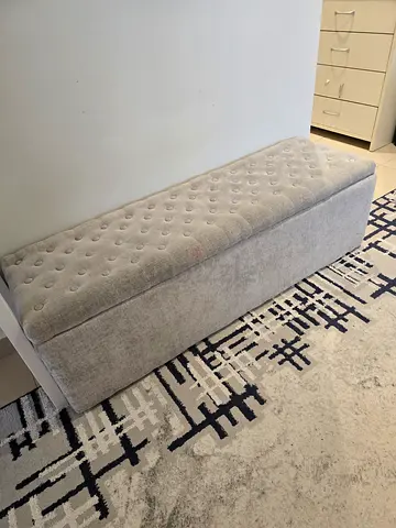 Shoe bench with storage