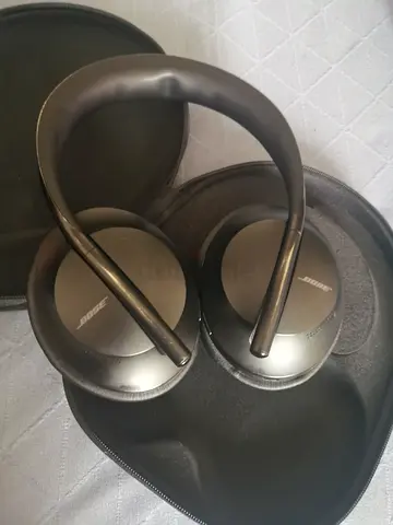 Bose NC 700 wireless noise cancelling headphones