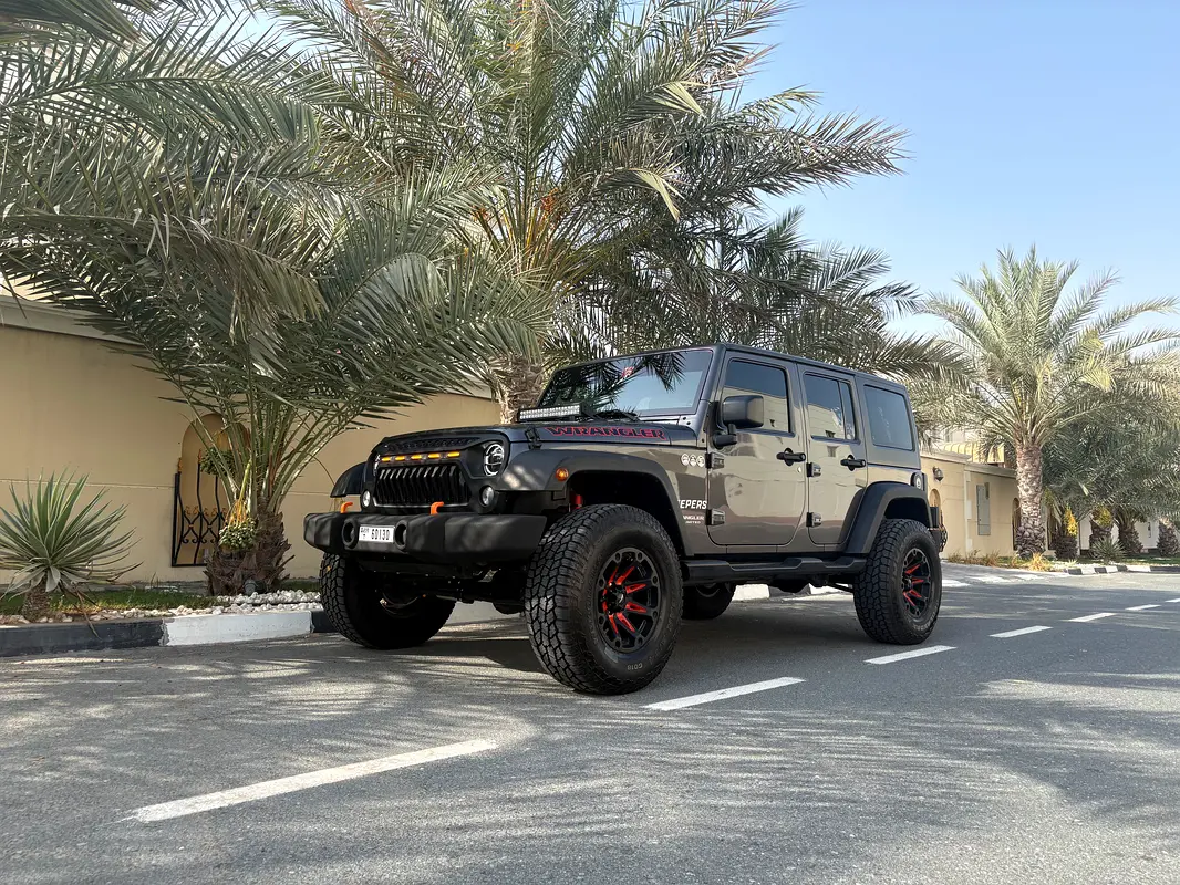 Jeep Wrangler 2017 — photo 1 of 20