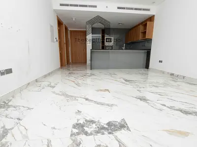 Pool view | Mid floor | Kitchen equipped | Flexible T&Cs