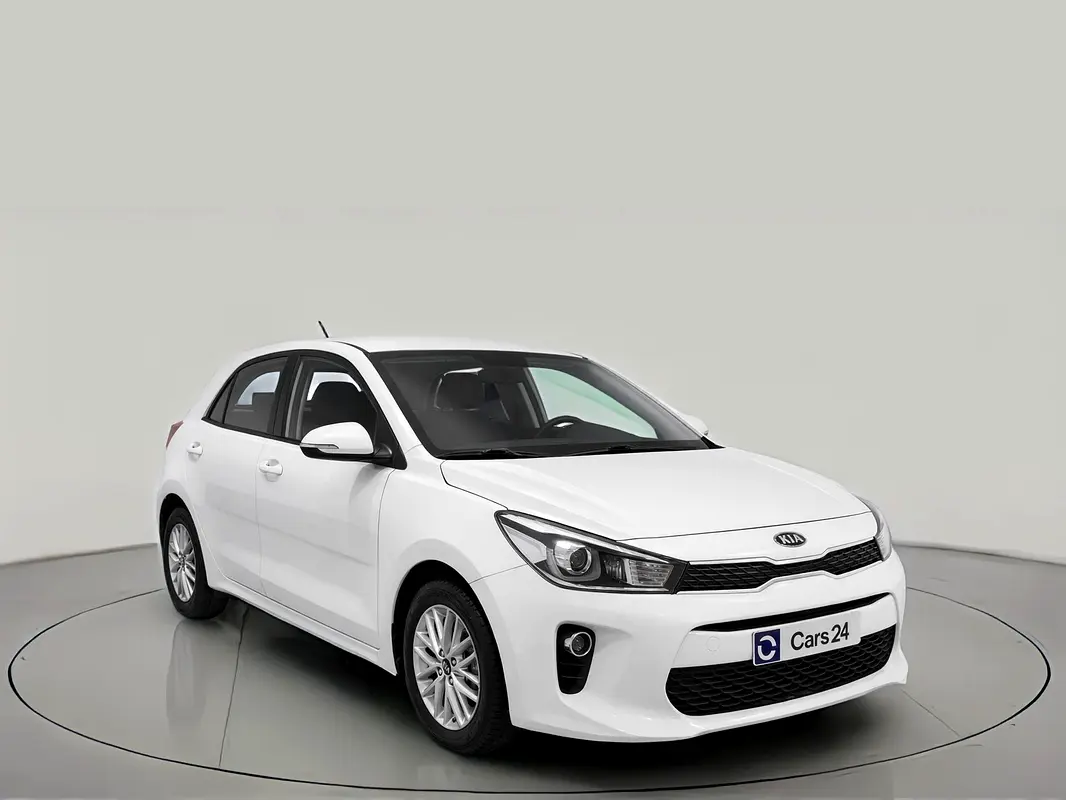 Kia Rio 2019 — photo 1 of 12