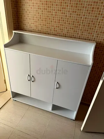 White Hallway Shoe Cabinet with Shelf - Good Condition