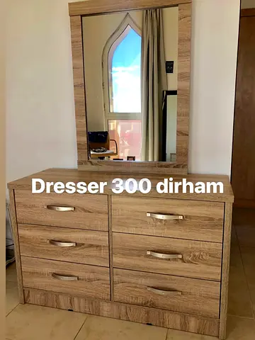 Wood Finish Dresser with Mirror - 6 Drawers