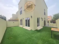END CORNER SPACIOUS LIVING 4BR+MAID VILLA JUST 170K