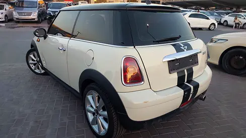 2011 MINI COOPER photo 9