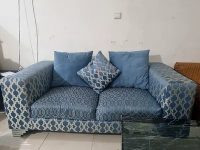 Blue patterned 2+2+1+1-seater sofa and matching 7 dinning chairs n table