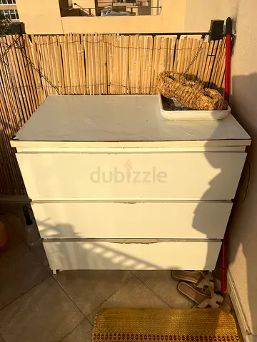 White outdoor drawers
