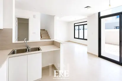 Back to Back | 3BR Villa | Hayat | Mid July