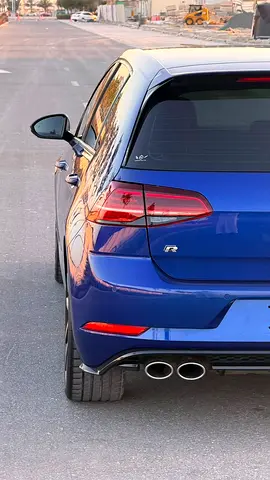 صورة 8 لـ 2019 Volkswagen GOLF R