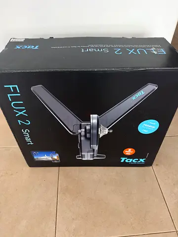 Tacx FLUX 2 Smart Turbo Trainer - Like New. Literally used 1x.  Comes in original box with cassette