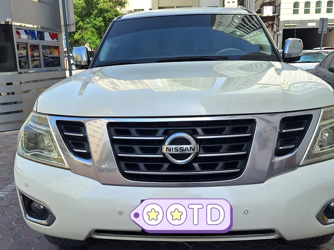 Nissan Patrol 2015 — photo 1 of 13