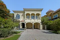Renovated Bathrooms l Corner Plot l Vacant